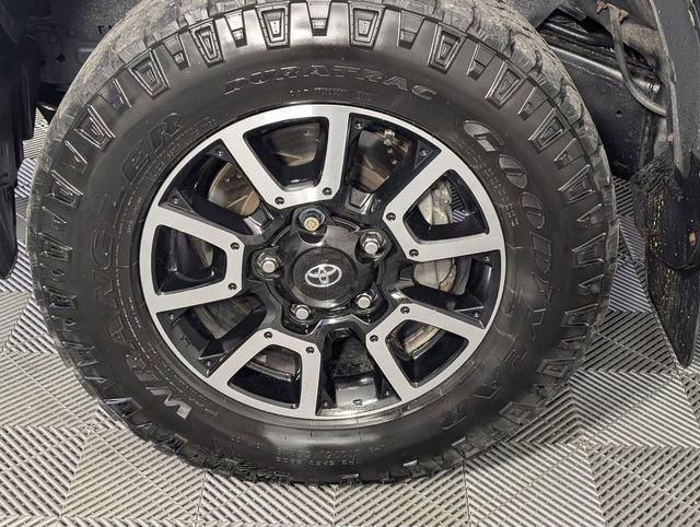 Used 2018 Toyota Tundra Limited w/ Limited Premium Package image 8