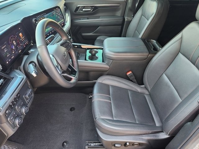 Used 2025 Chevrolet Tahoe RST w/ Comfort Package image 12