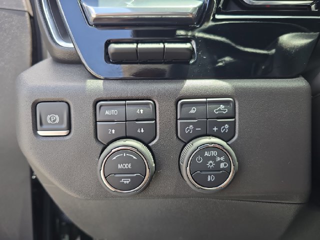 Certified 2025 Chevrolet Silverado 1500 High Country AWD/4WD image 25