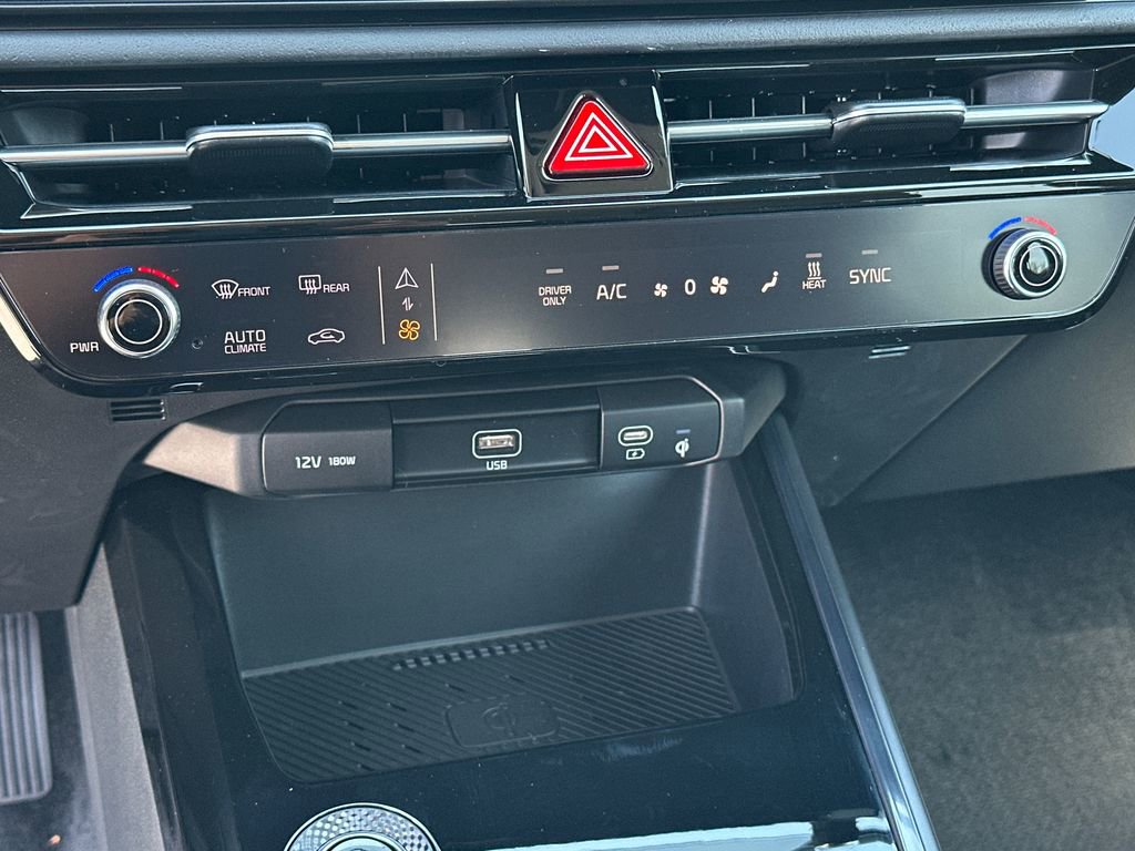 New 2026 Kia Niro Wind FWD image 28