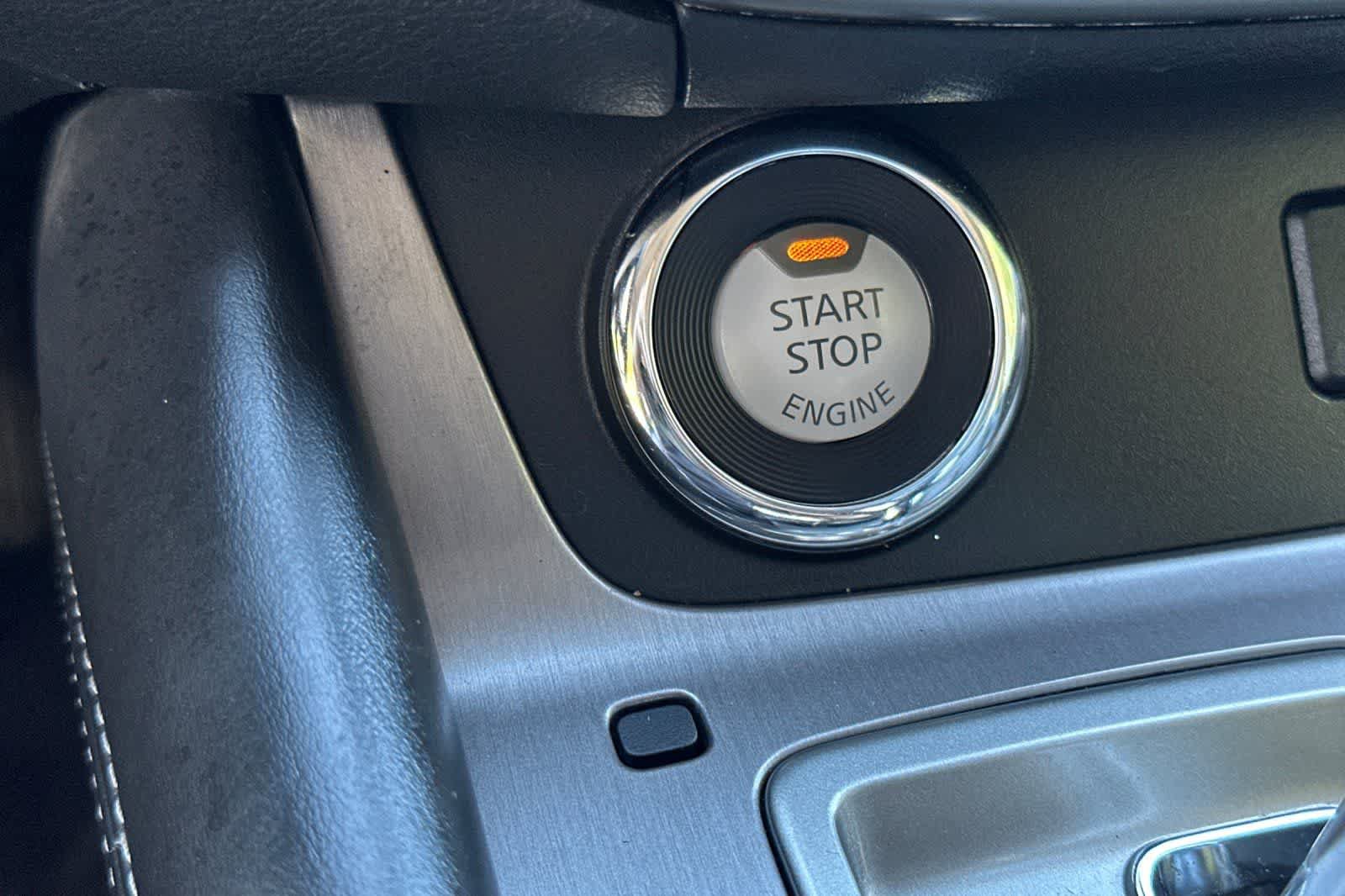 Certified 2023 Nissan Murano SV w/ SV Midnight Edition Package FWD image 28