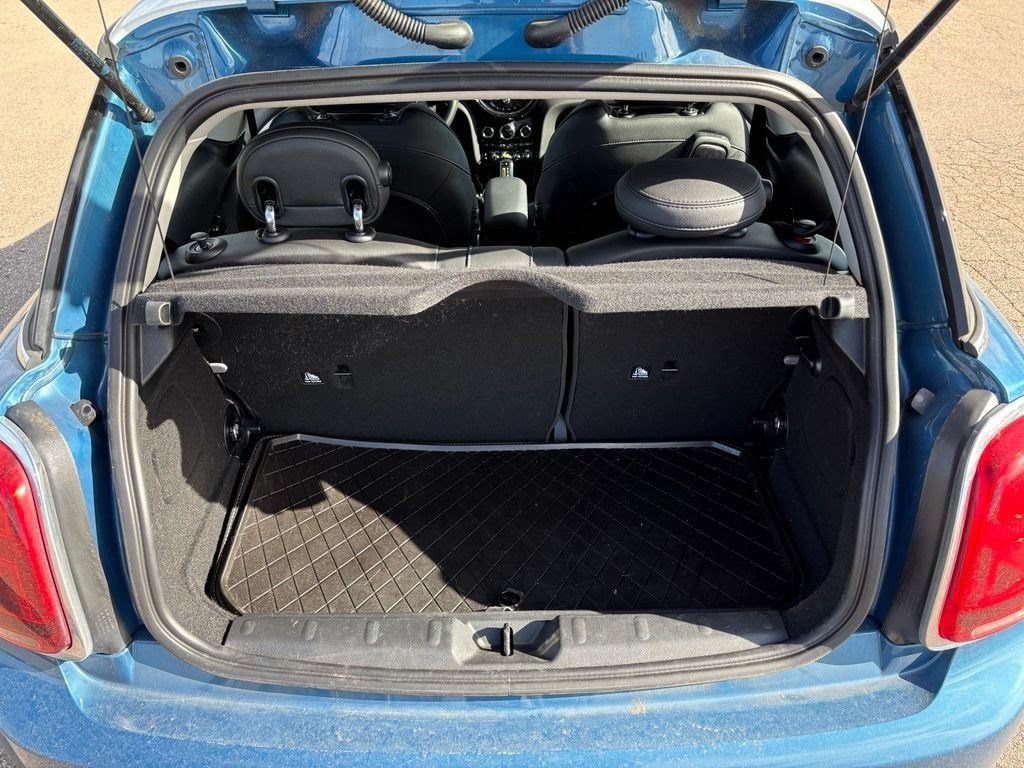 Used 2024 MINI Cooper SE w/ Signature Upholstery Package FWD image 15