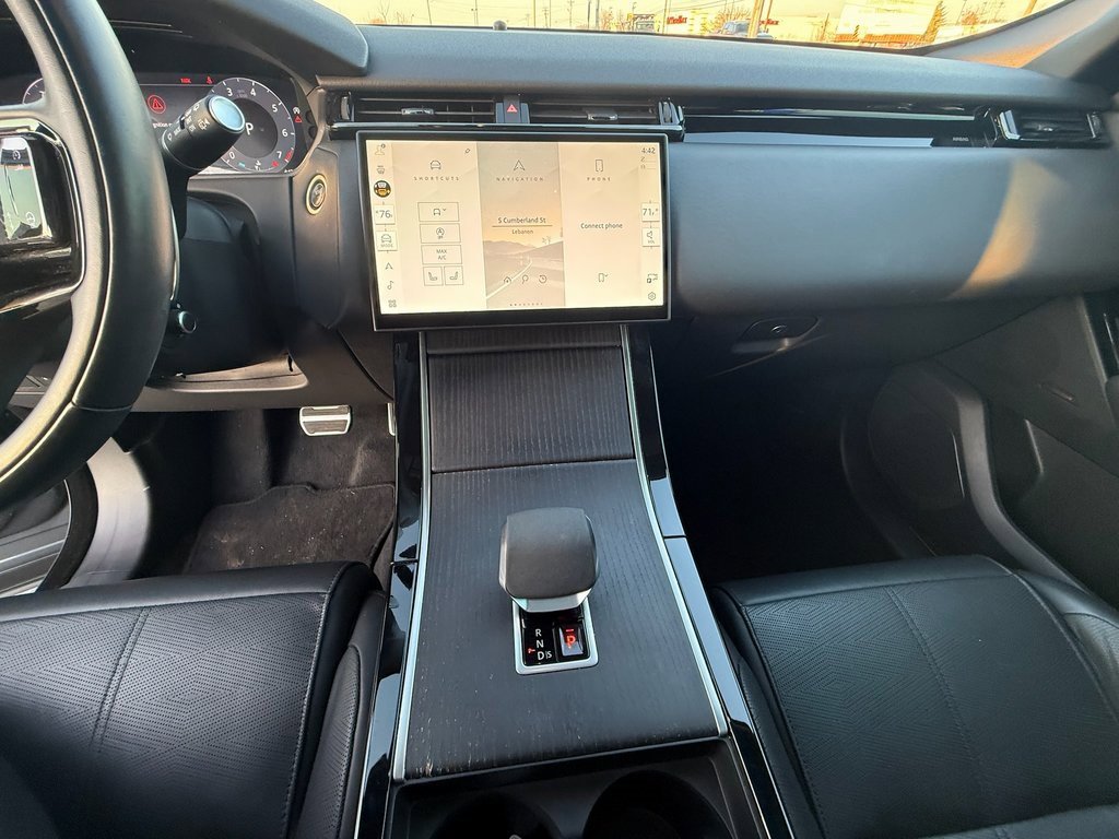 Used 2024 Land Rover Range Rover Velar Dynamic HSE image 16