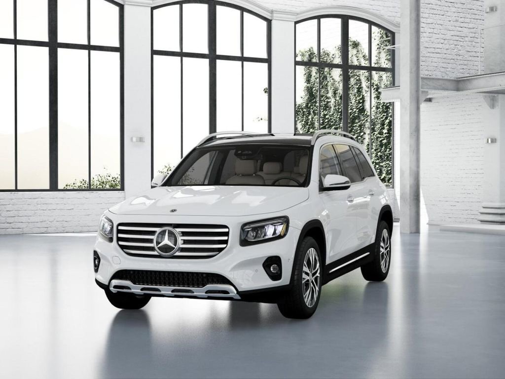 Used 2026 Mercedes-Benz GLB 250 4MATIC image 41