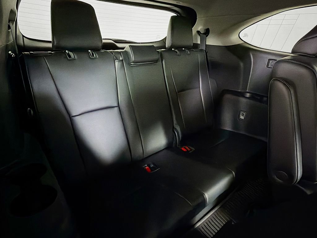 Used 2022 Toyota Highlander Limited image 30