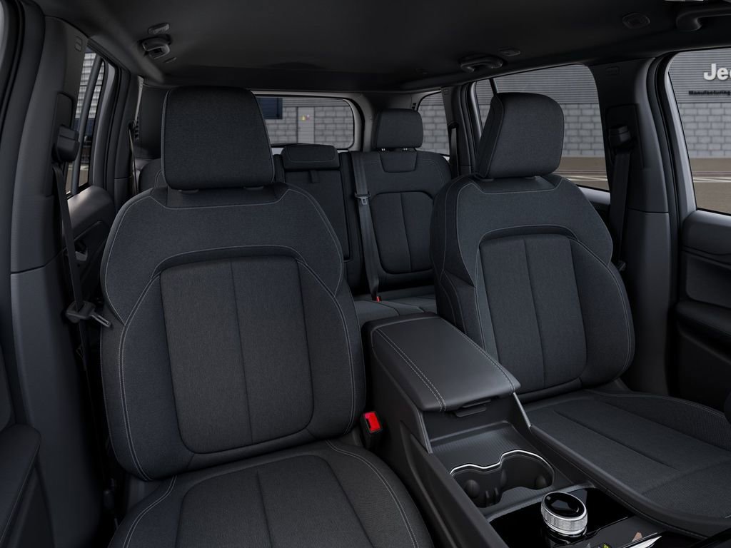 New 2026 Jeep Grand Cherokee Laredo AWD/4WD image 16