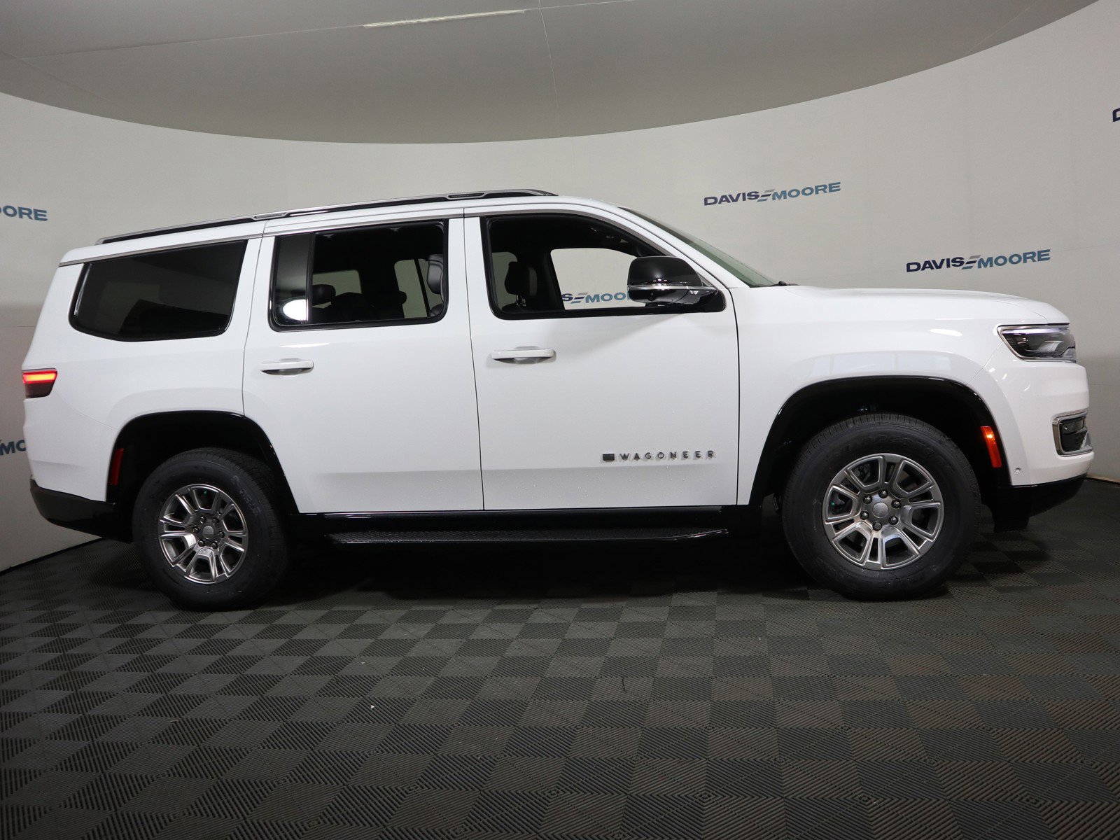 New 2024 Jeep Wagoneer 4WD w/ Convenience Group I image 4