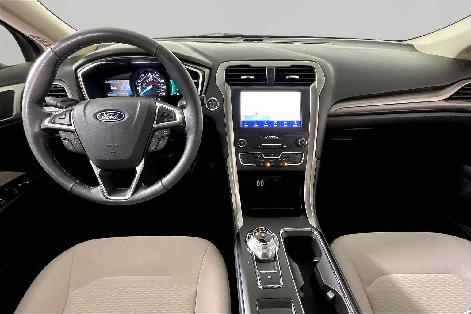 Used 2019 Ford Fusion SE w/ Equipment Group 151A image 7