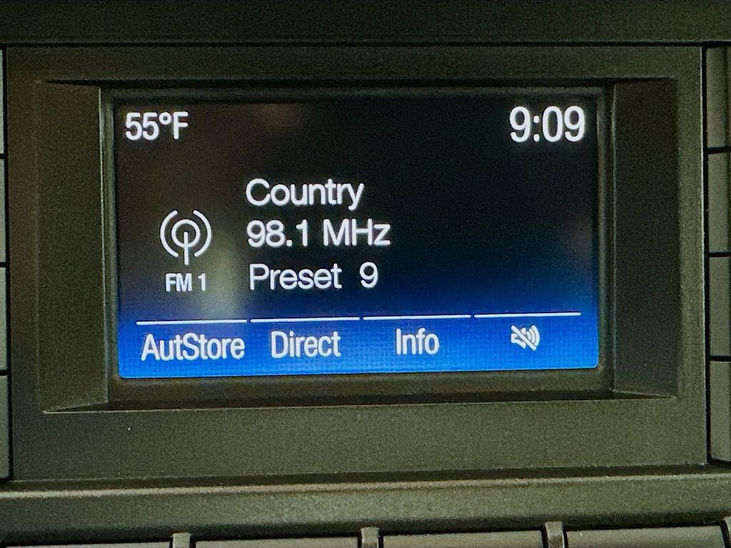 Used 2017 Ford Mustang Coupe image 14