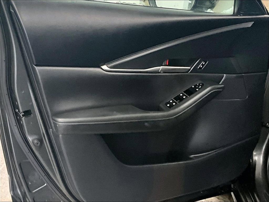 Used 2023 MAZDA CX-30 AWD 2.5 S w/ Select Package image 9