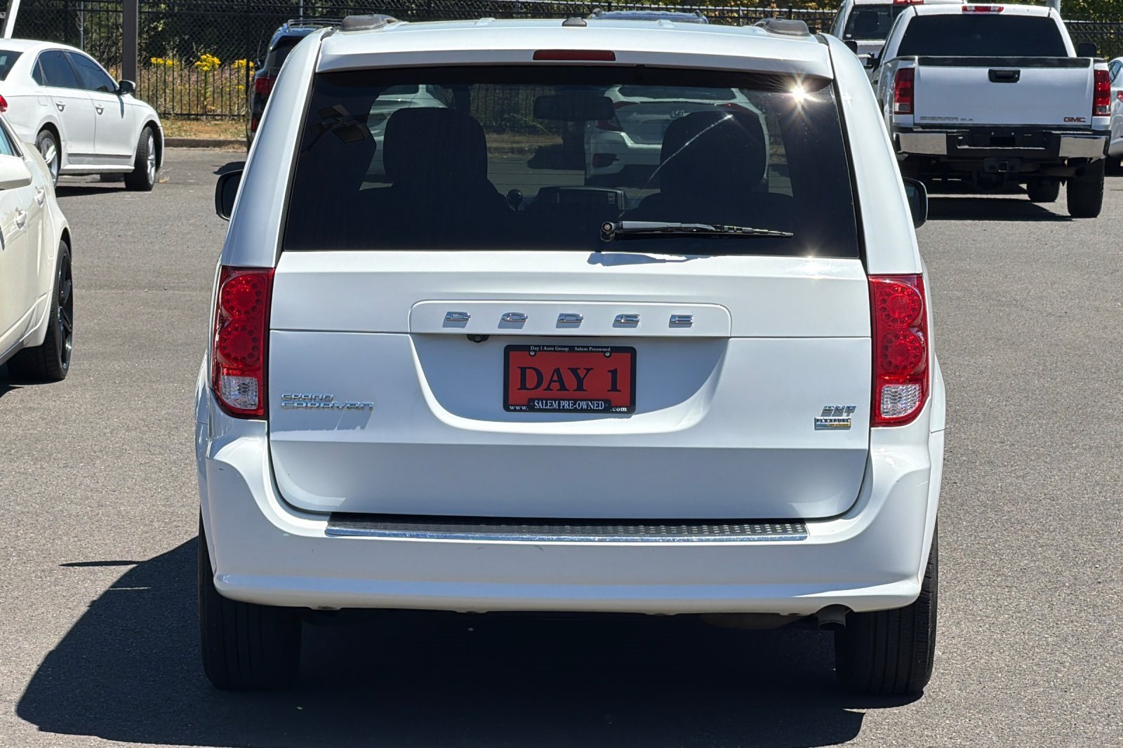 Used 2019 Dodge Grand Caravan SXT FWD image 6