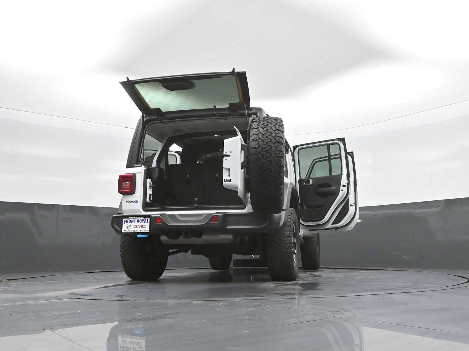 Used 2024 Jeep Wrangler Unlimited Rubicon 4xe AWD/4WD image 59