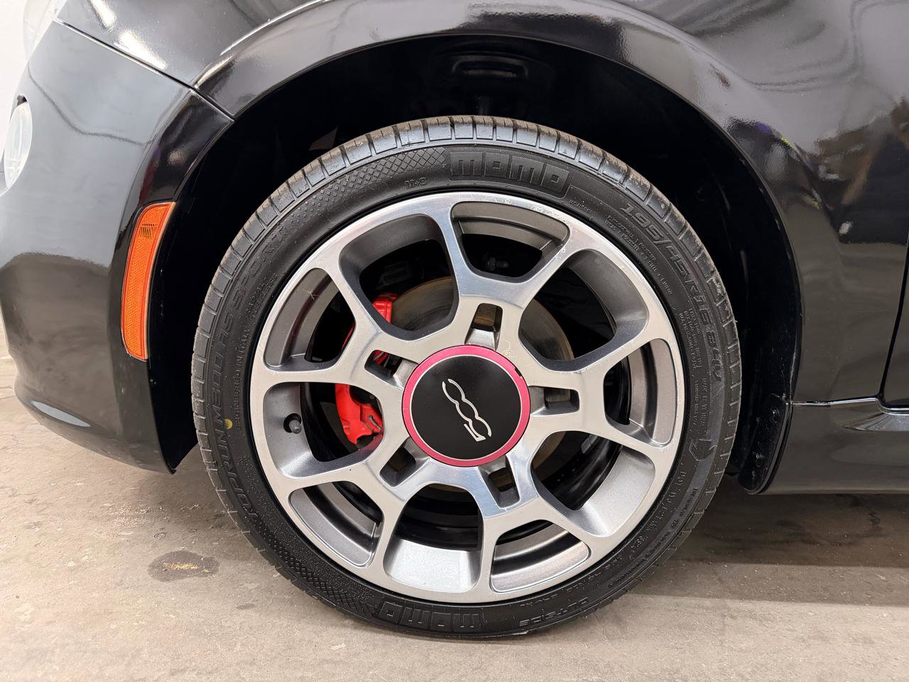 Used 2012 FIAT 500 Sport w/ Safety & Convenience Pkg FWD image 8