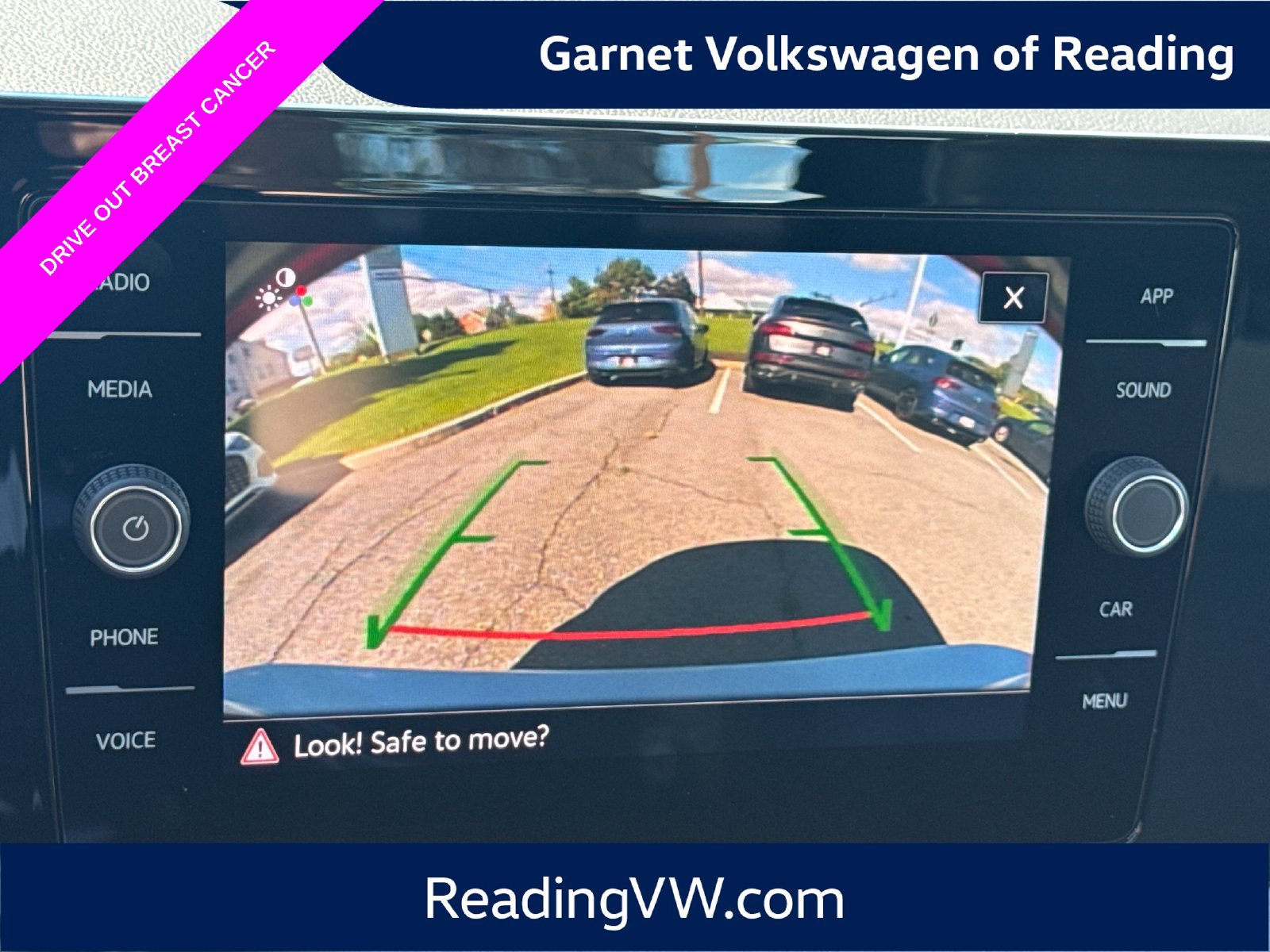 Certified 2025 Volkswagen Jetta SE w/ Sunroof Package FWD image 21