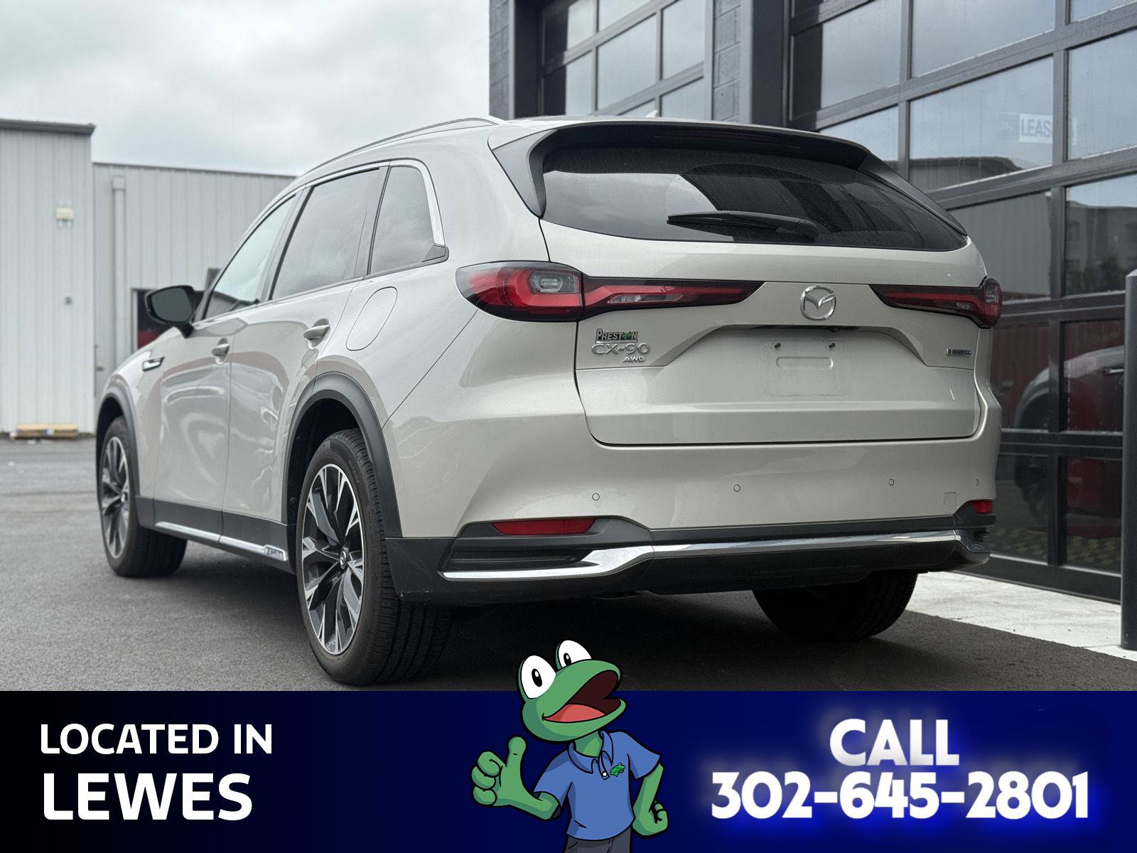 Used 2024 MAZDA CX-90 Plug-In Hybrid w/ Premium Plus image 3