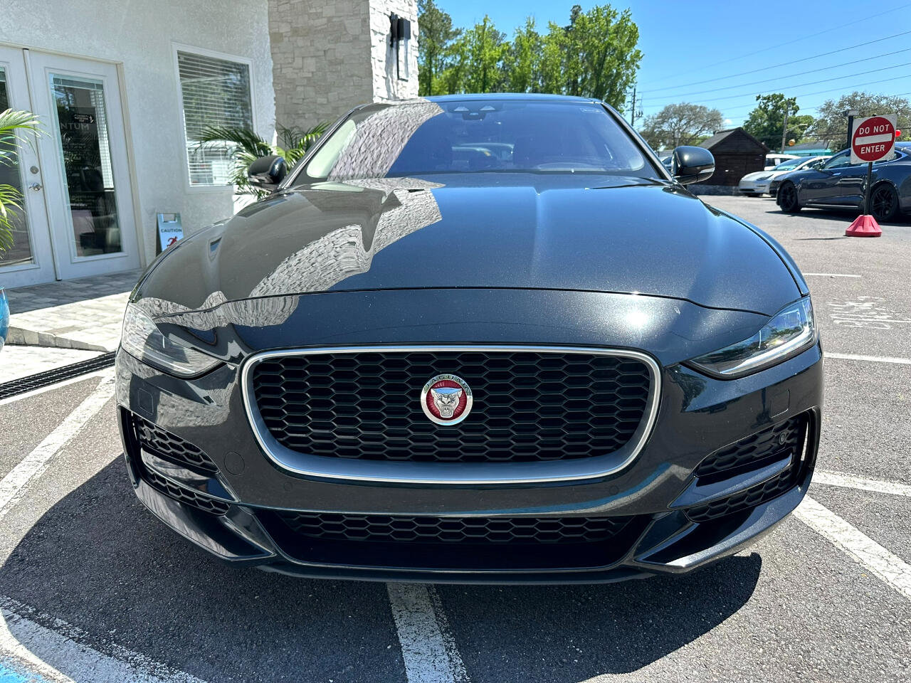 Used 2020 Jaguar XE S image 3