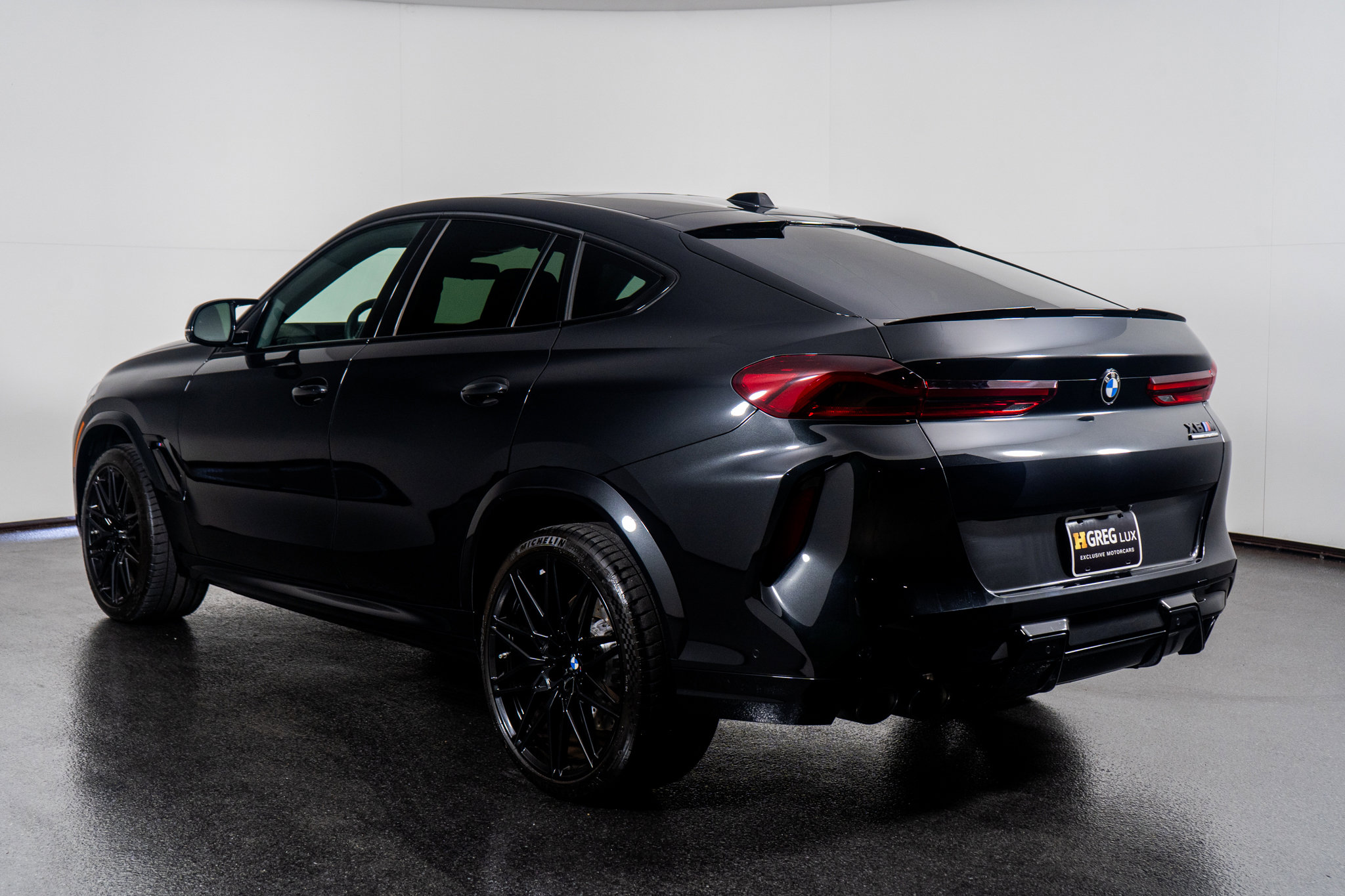 Used 2025 BMW X6 M Competition image 14