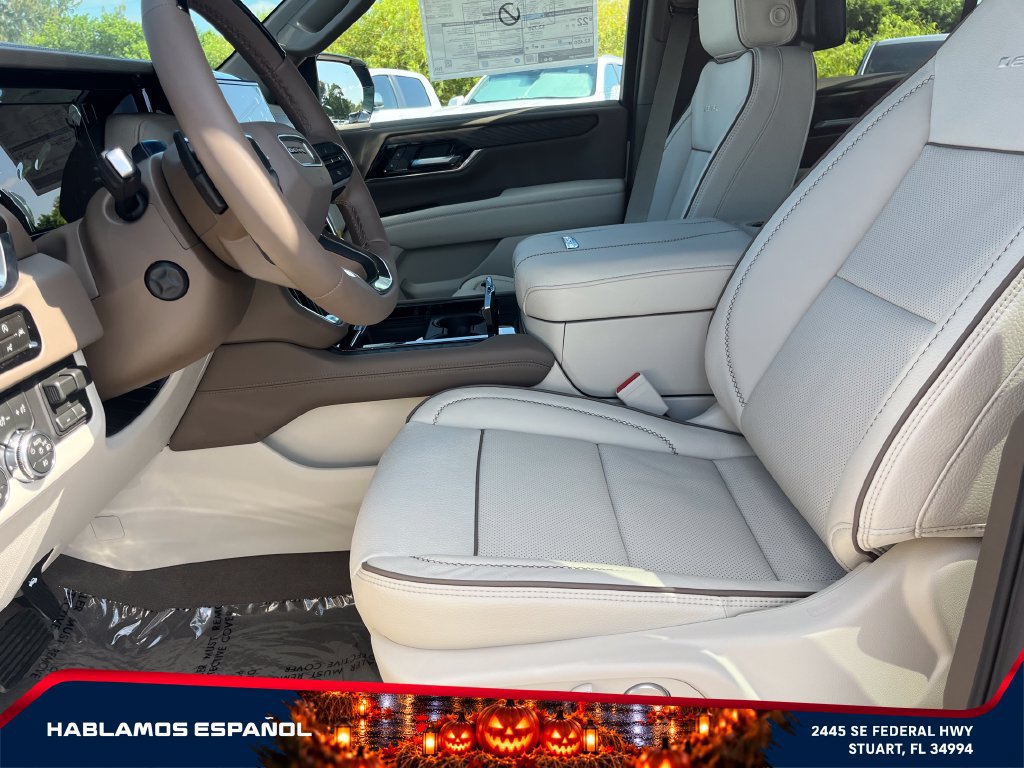 New 2026 GMC Yukon Denali w/ Denali Reserve Package AWD/4WD image 9