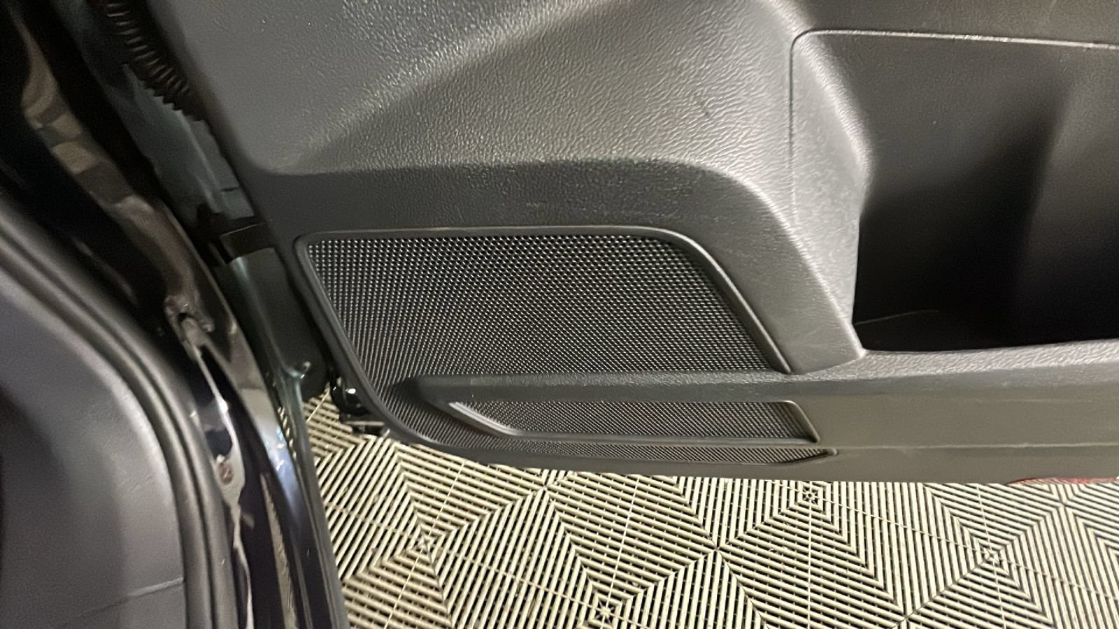 Used 2021 Volkswagen Atlas S FWD image 31