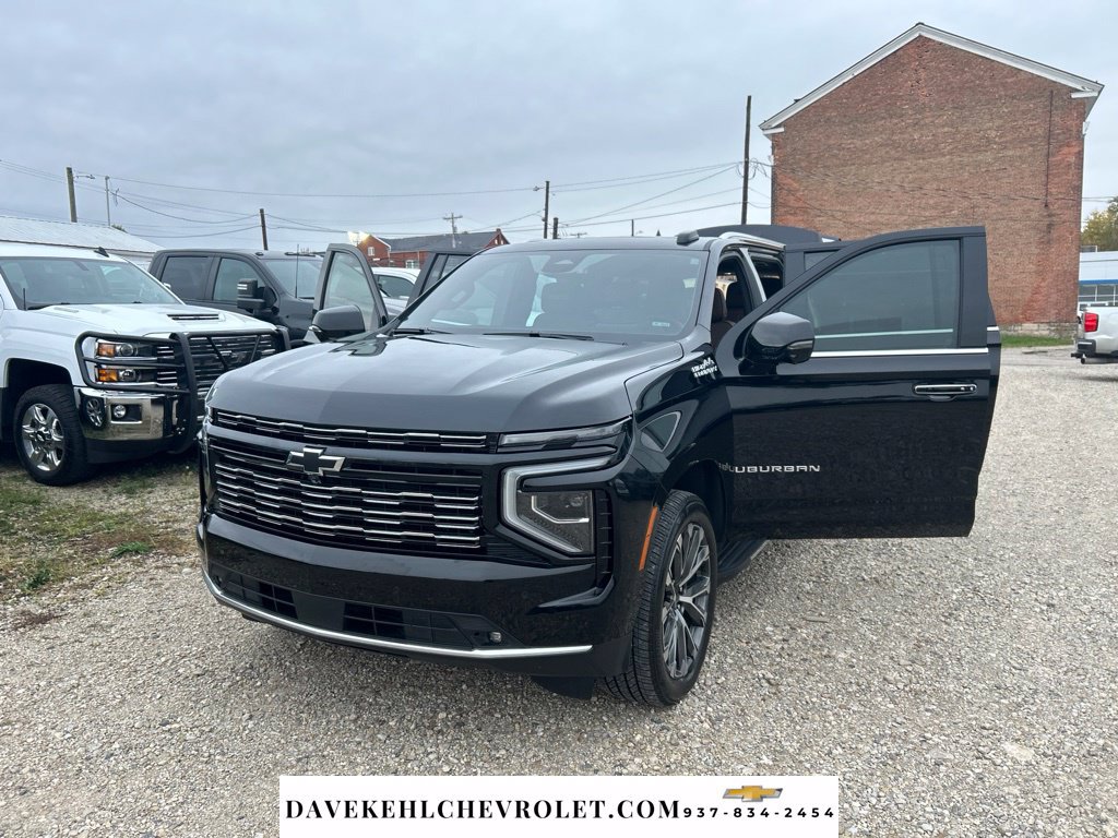 Used 2026 Chevrolet Suburban High Country w/ Sun And Tow Package AWD/4WD image 24