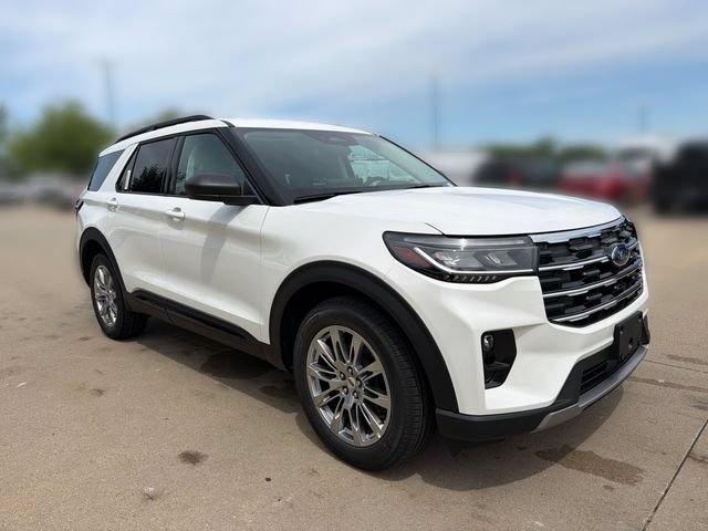 New 2026 Ford Explorer Active w/ Active Comfort Package AWD/4WD image 3