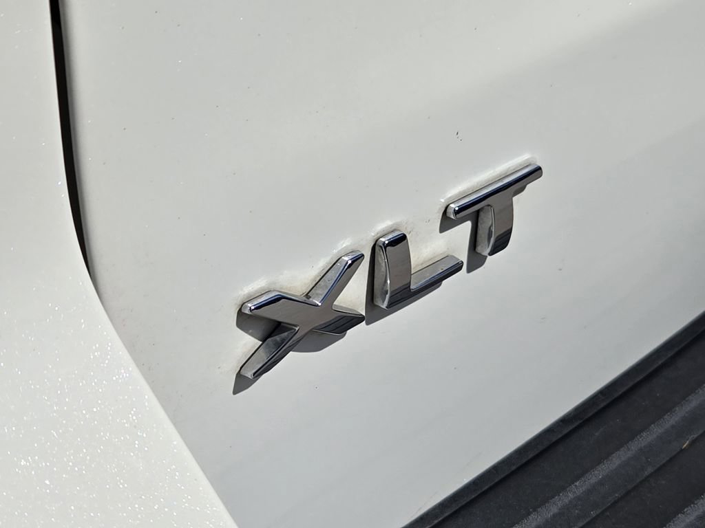 Used 2024 Ford Expedition XLT image 15