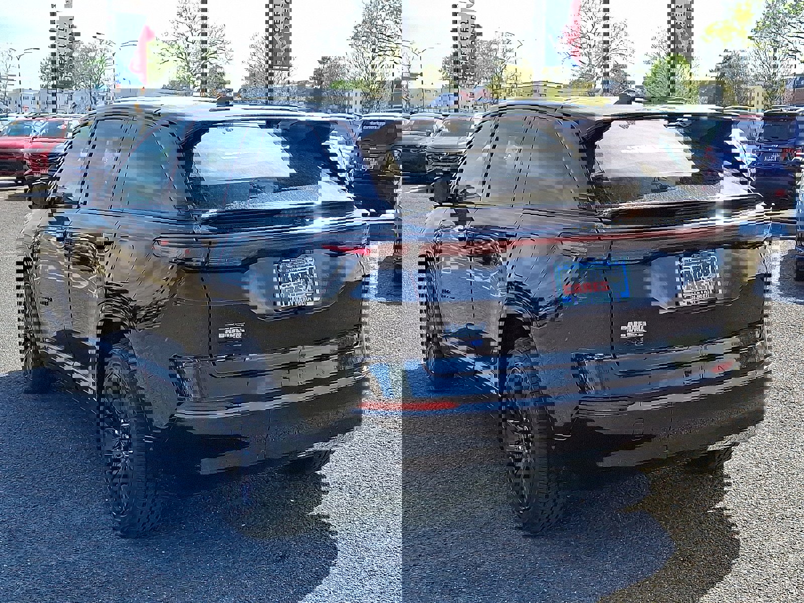 Certified 2024 Jeep Wagoneer Launch Edition image 4