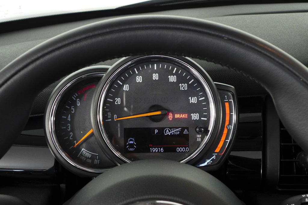 Used 2019 MINI Cooper 4-Door Hardtop image 28