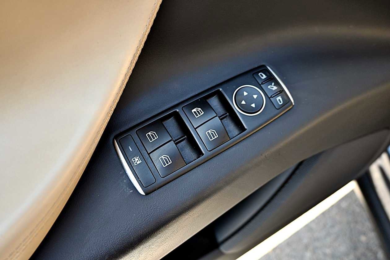 Used 2017 Tesla Model X 75D AWD/4WD image 20