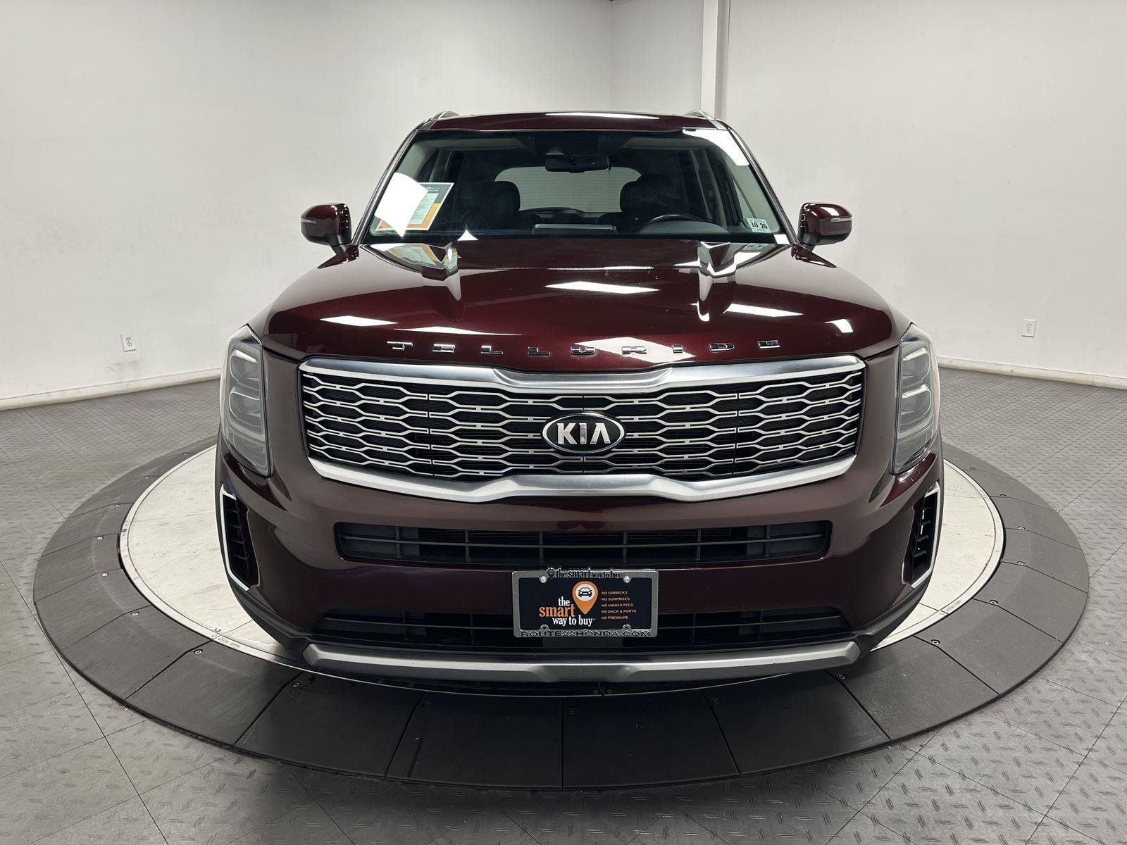 Used 2021 Kia Telluride EX w/ EX Premium Package FWD image 4