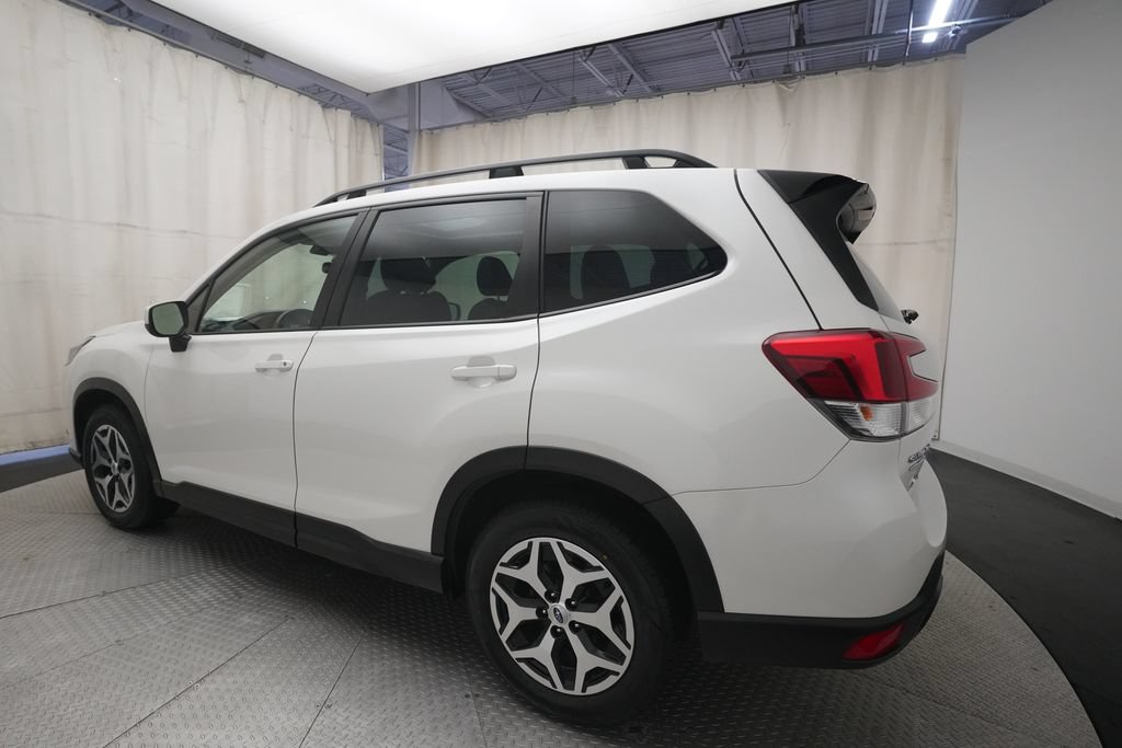 Used 2024 Subaru Forester Premium AWD/4WD image 34