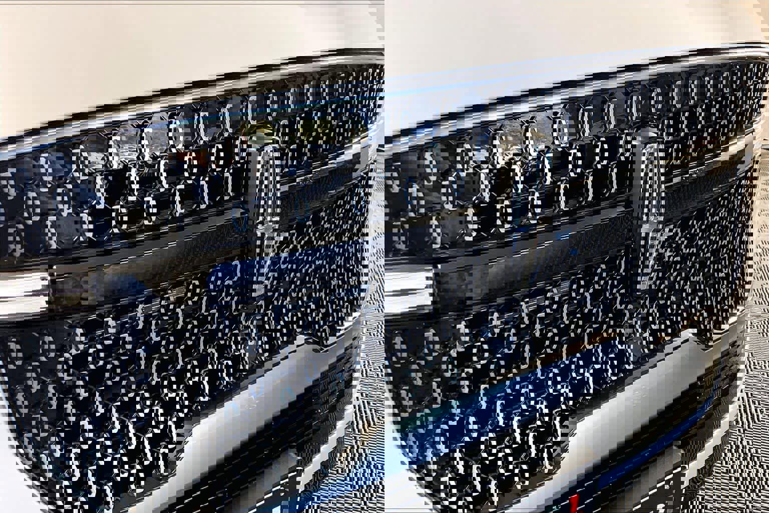 Used 2025 Lincoln Navigator Reserve image 28