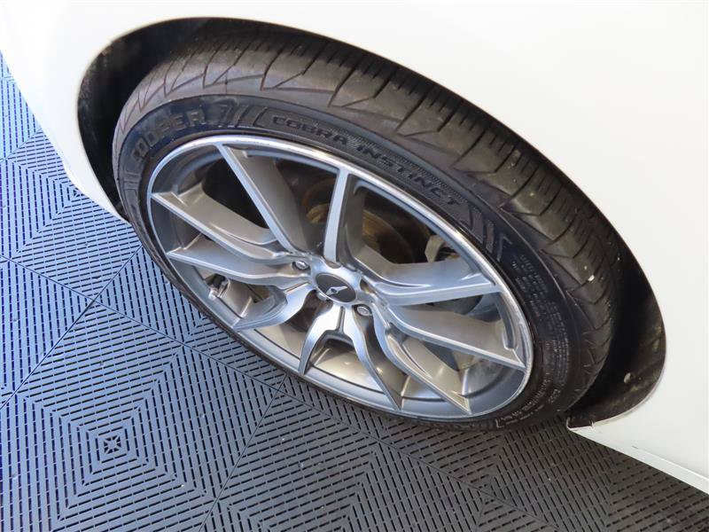 Used 2022 Genesis G70 2.0T w/ Prestige Package RWD image 6