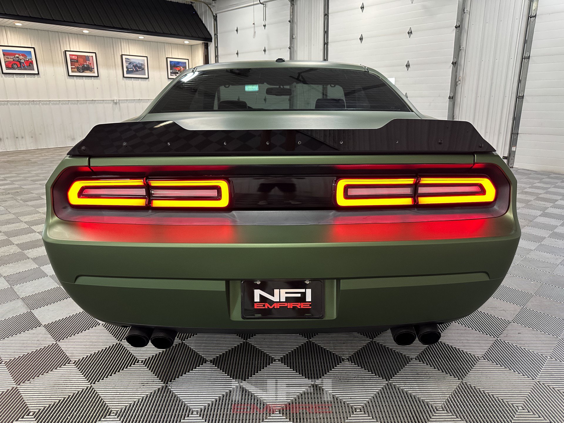 Used 2009 Dodge Challenger SRT8 w/ SRT Option Group II RWD image 50