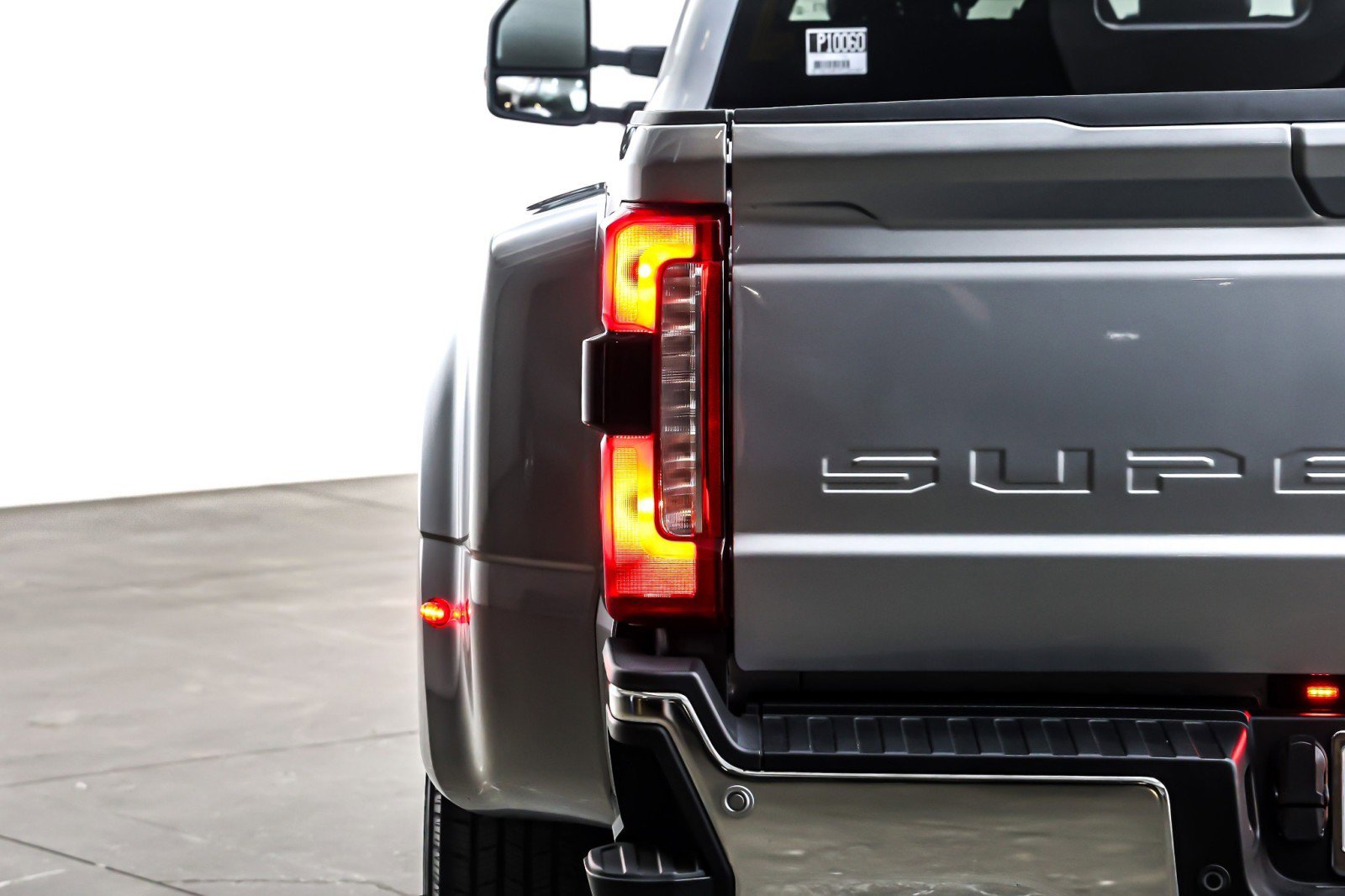 Used 2023 Ford F350 Lariat w/ Camper Package image 16