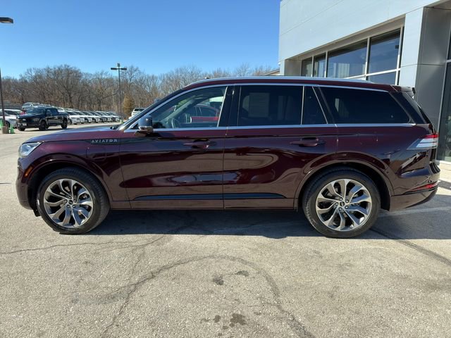 Used 2023 Lincoln Aviator Grand Touring w/ Equipment Group 301A image 4