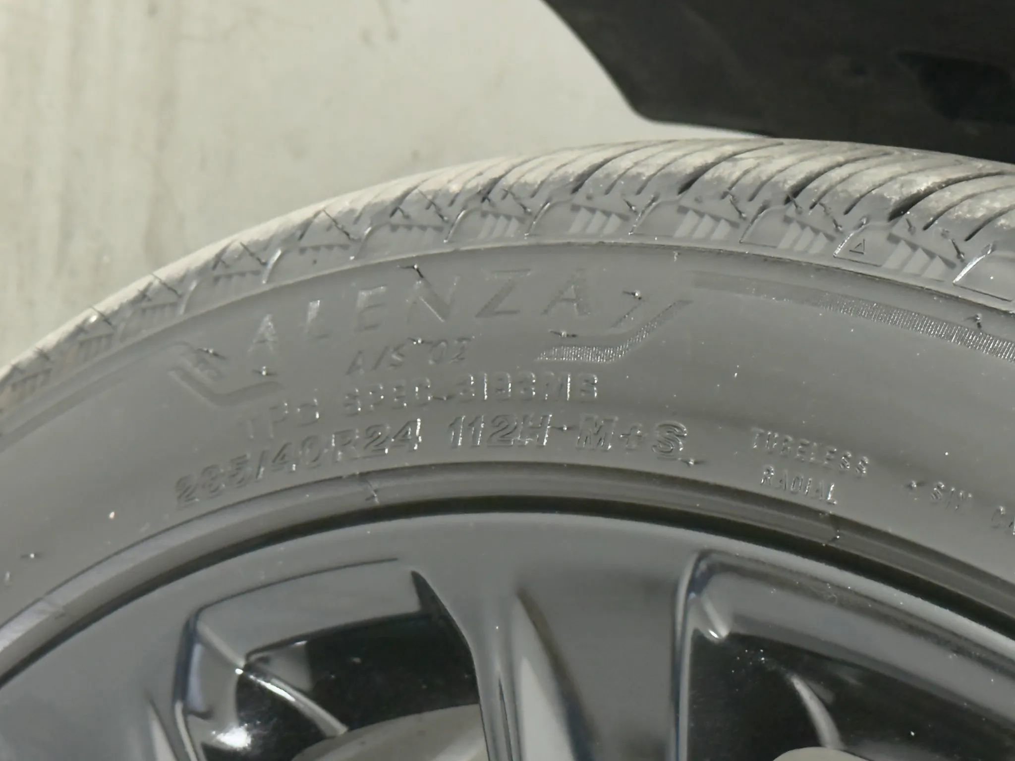 Used 2026 Cadillac Escalade ESV V w/ LPO, ONYX Package image 45