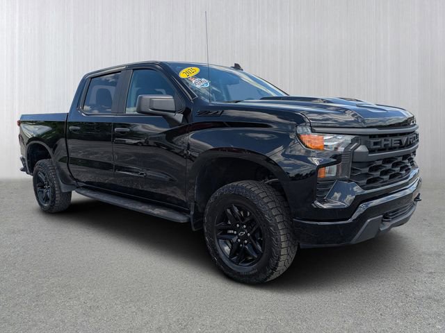 Used 2025 Chevrolet Silverado 1500 Custom Trail Boss w/ Dark Appearance Package