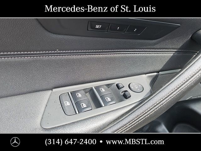 Used 2021 BMW 530i xDrive w/ Premium Package image 16