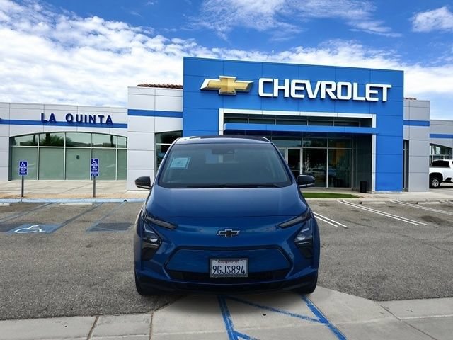 Used 2023 Chevrolet Bolt LT w/ Infotainment Package FWD image 3