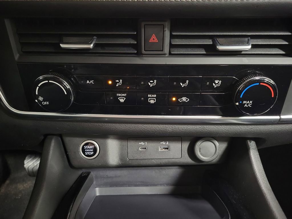 Used 2023 Nissan Rogue S FWD image 17