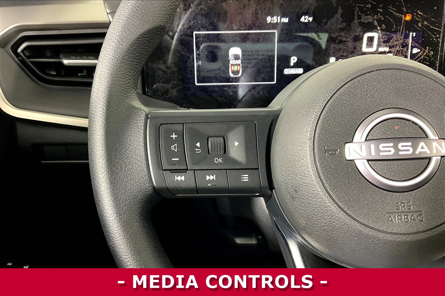 Certified 2025 Nissan Kicks S image 11