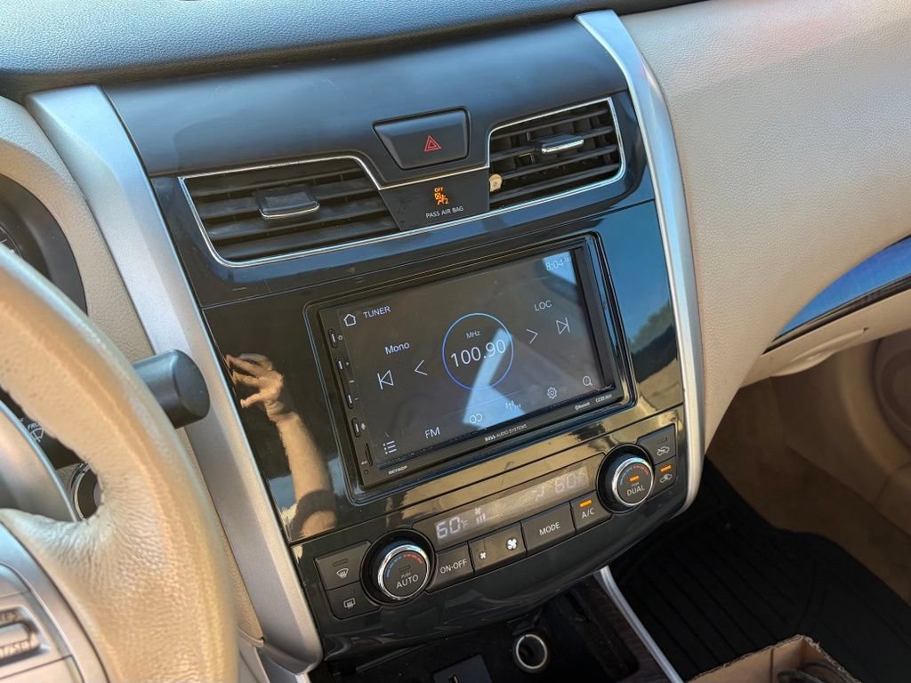 Used 2013 Nissan Altima 3.5 SL w/ Technology Pkg FWD image 20