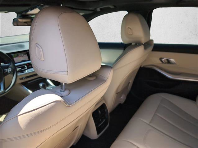 Used 2022 BMW 330i Sedan w/ Driving Assistance Package RWD image 18
