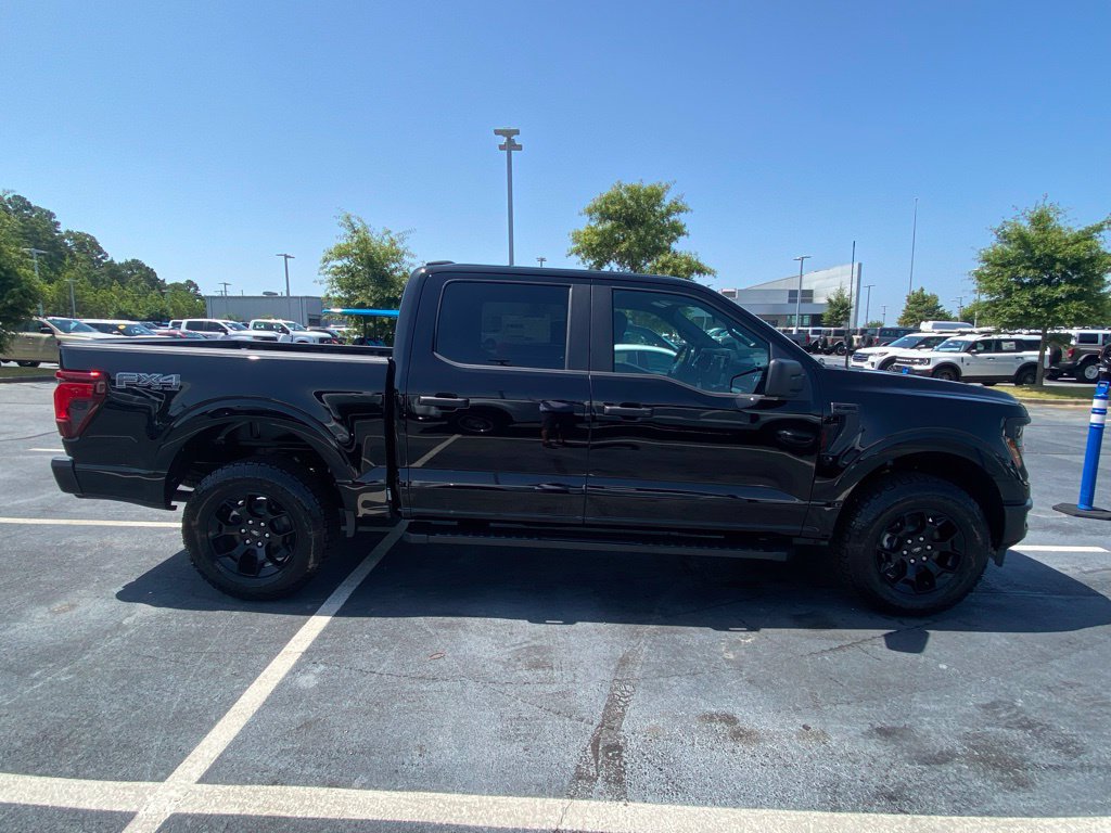 New 2026 Ford F150 STX w/ Equipment Group 201A FX4 AWD/4WD image 8
