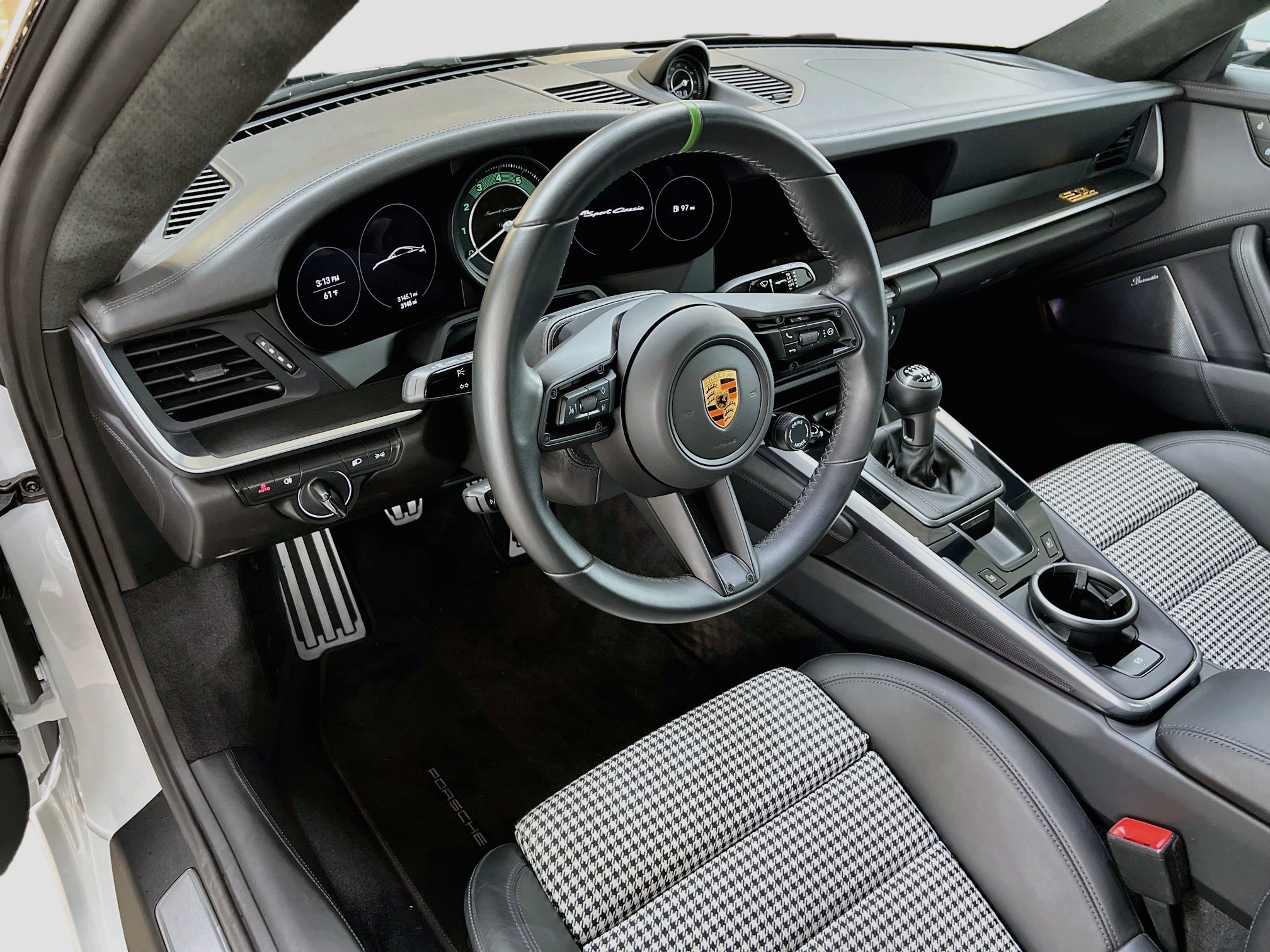 Certified 2023 Porsche 911 Sport Classic RWD image 4