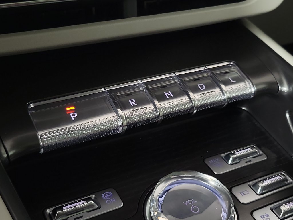 New 2026 Lincoln Nautilus Reserve AWD/4WD image 31