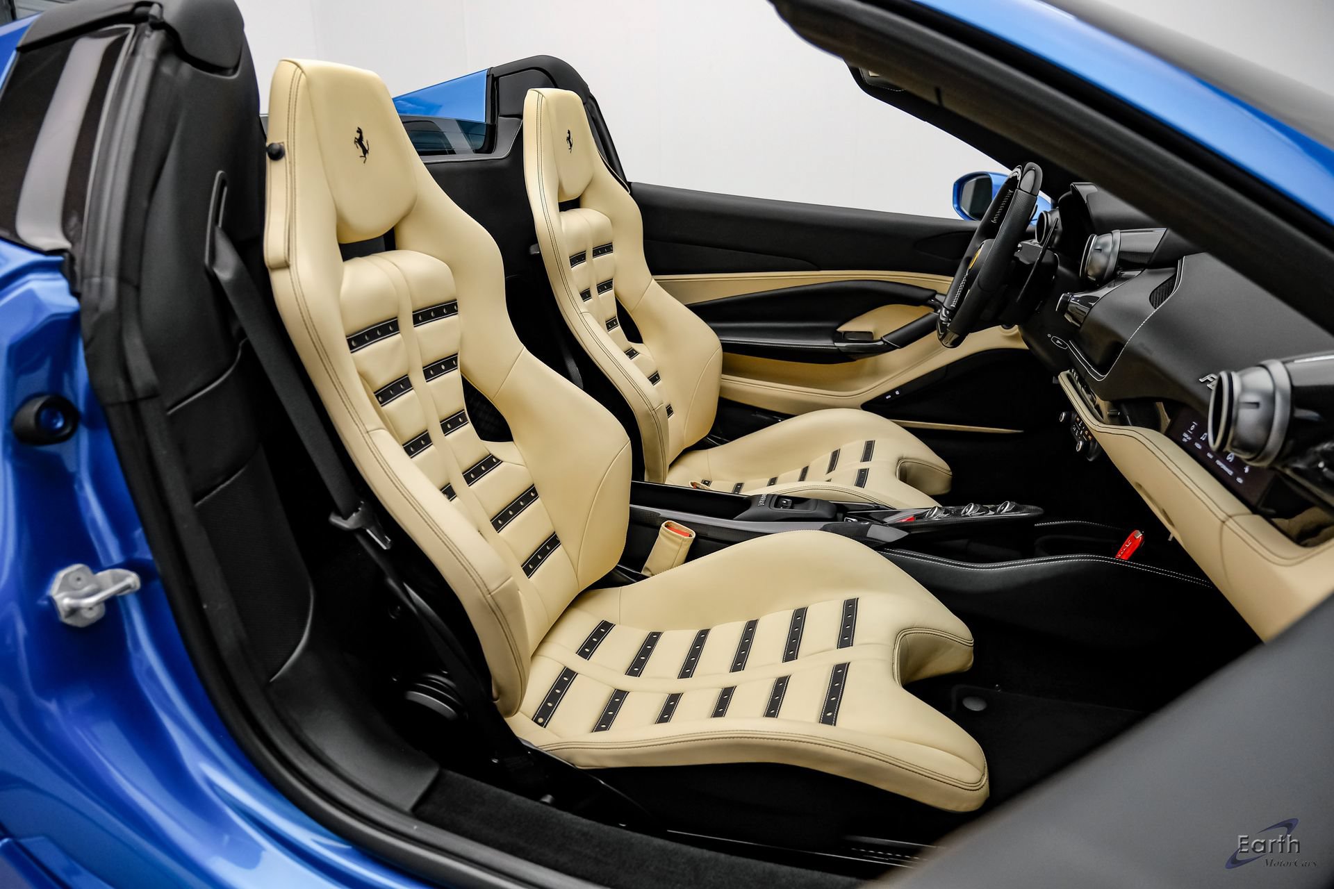 Used 2023 Ferrari F8 Tributo RWD image 61