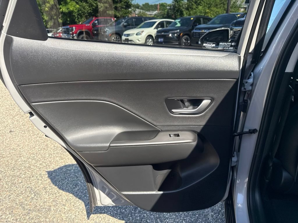 Certified 2025 Hyundai Kona Limited AWD/4WD image 18