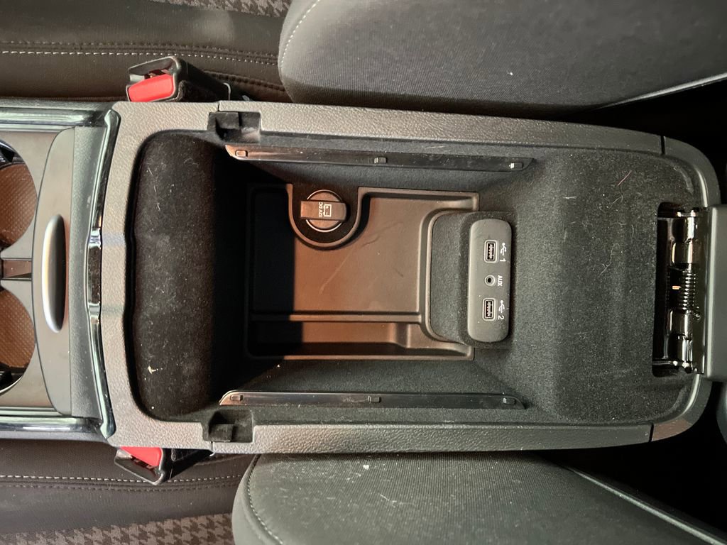 Used 2023 Dodge Charger R/T w/ Blacktop Package image 30